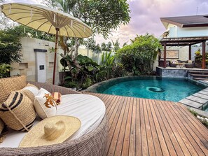 Luxury-Villa, Poolblick | Terrasse/Patio