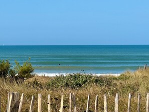 Beach - La Maison de Vacances 3 minutes from the ocean (La Flotte)