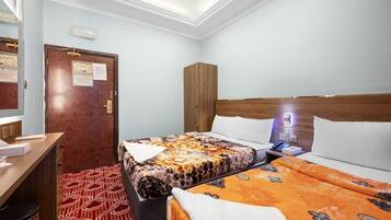 Family Room, City View | Living area