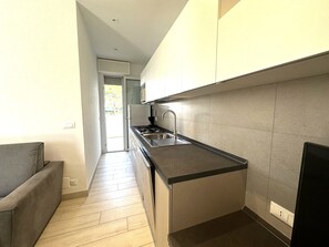 Apartment, 3 Schlafzimmer, Terrasse, Gartenblick | Innenbereich