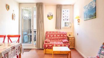 Apartment | Living room