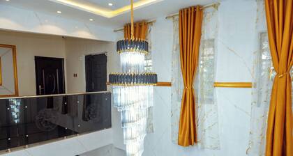 2025-Built Lavish 3BR Gated Suite #2 in GRA Benin City—24/7 Power & Security!