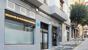 Skrivebord, strykejern/-brett og wi-fi (inkludert)