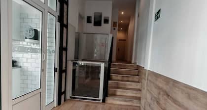 Bilbao ROOMS & KITCHEN Altube