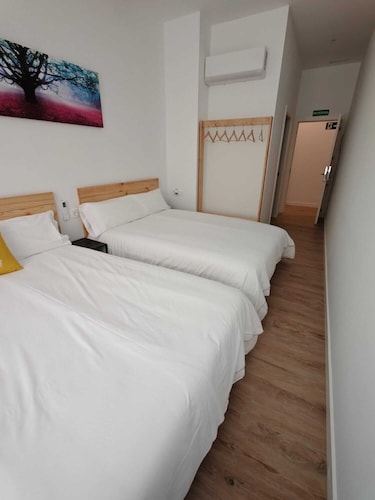 Bilbao ROOMS & KITCHEN Altube