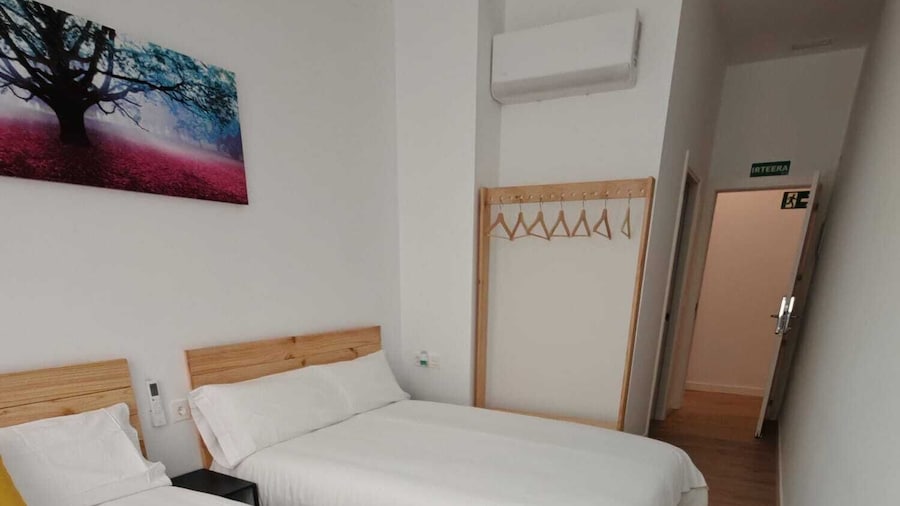 Bilbao ROOMS & KITCHEN Altube