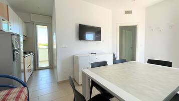 Apartment, 3Â Schlafzimmer, Balkon | Esszimmer