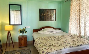 Double Room, 1 Queen Bed, Balcony, Garden View | Laptop workspace - Infinity Viewpoint Homestay (Kalimpong)