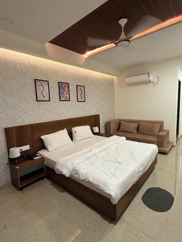 Basic Double Room | Desk, laptop workspace, free WiFi