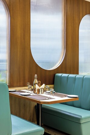 Restaurant - MONDAY PREMIUM Madhapur (Hyderabad)