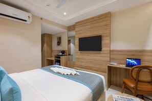 Premium Room | In-room safe, desk, laptop workspace, blackout drapes - MONDAY PREMIUM Madhapur (Hyderabad)
