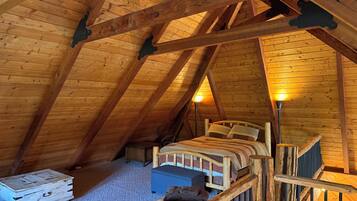 3 bedrooms, travel crib, free WiFi, bed sheets