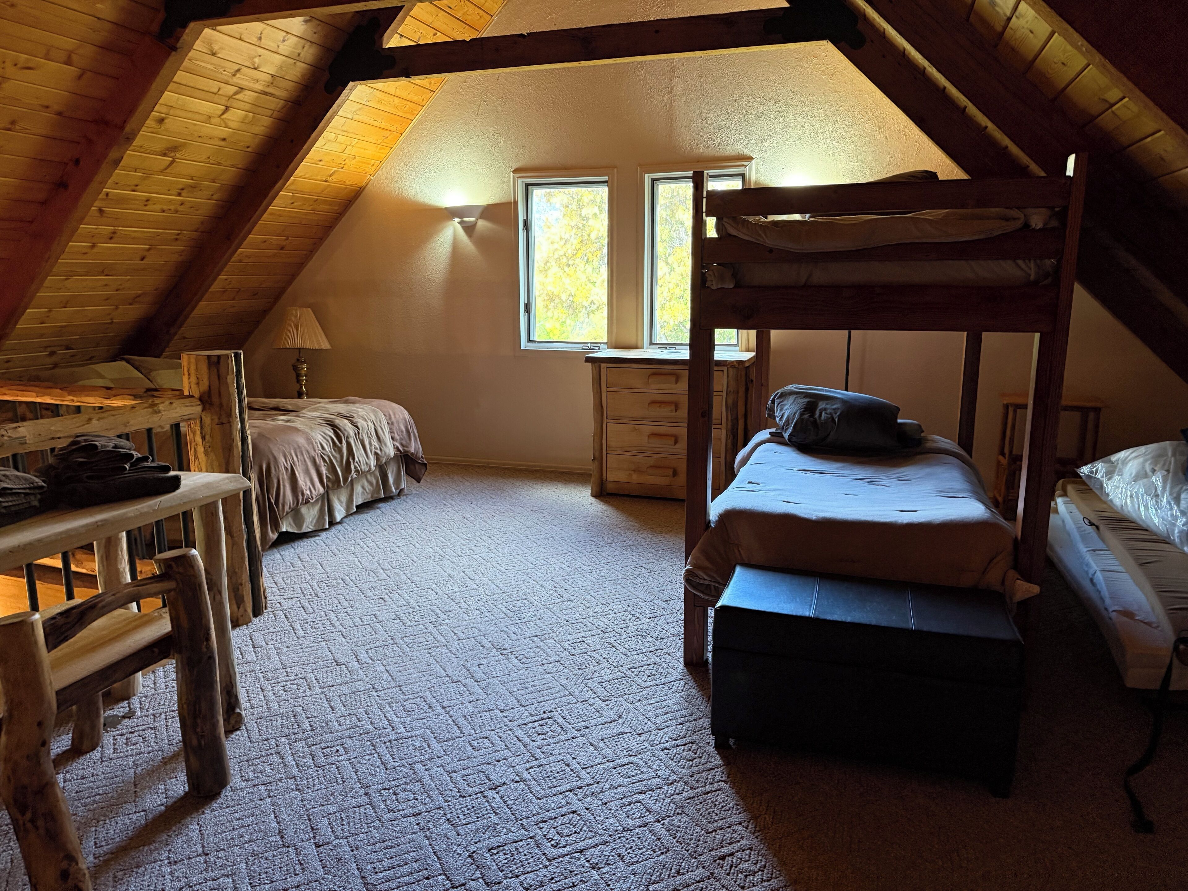 3 間睡房、可攜式嬰兒床、免費 Wi-Fi、床單