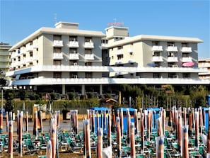 Apartment, 2 Bedrooms, Balcony, City View | Front of property