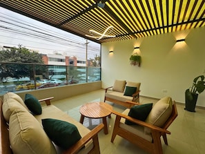 Junior Suite, 1 King Bed, Private Bathroom, City View | Terrace/patio