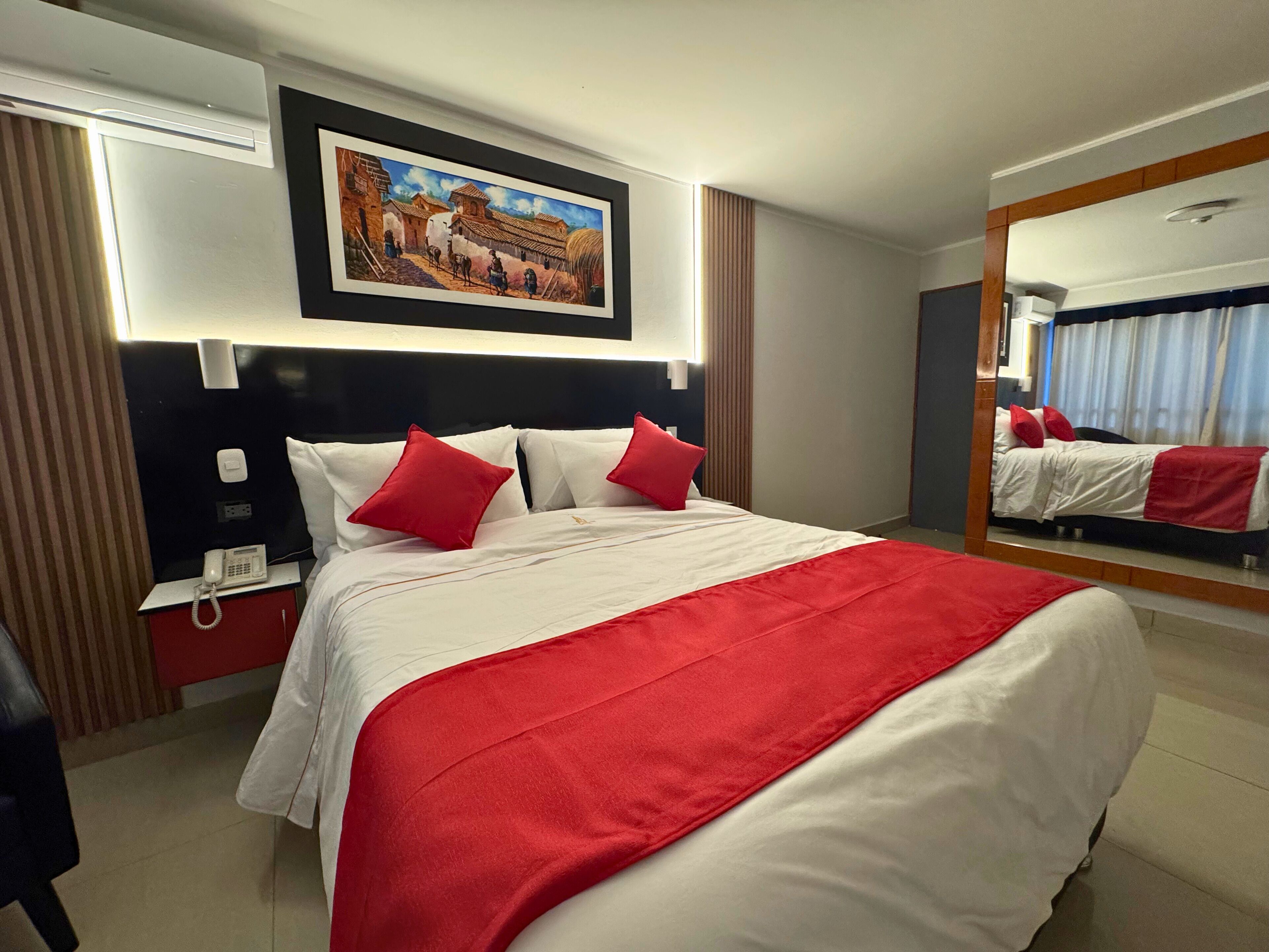 Superior Double Room, 1 Queen Bed, Private Bathroom, City View | Laptop workspace, free WiFi