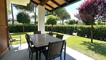 Villa, 3 Bedrooms, Patio, Garden View | Terrace/patio