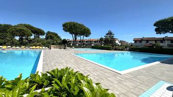 Villa, 3 Bedrooms, Patio, Garden View | Pool | Outdoor pool