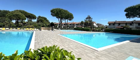 Villa, 3 Bedrooms, Patio, Garden View | Kolam renang | Kolam renang terbuka