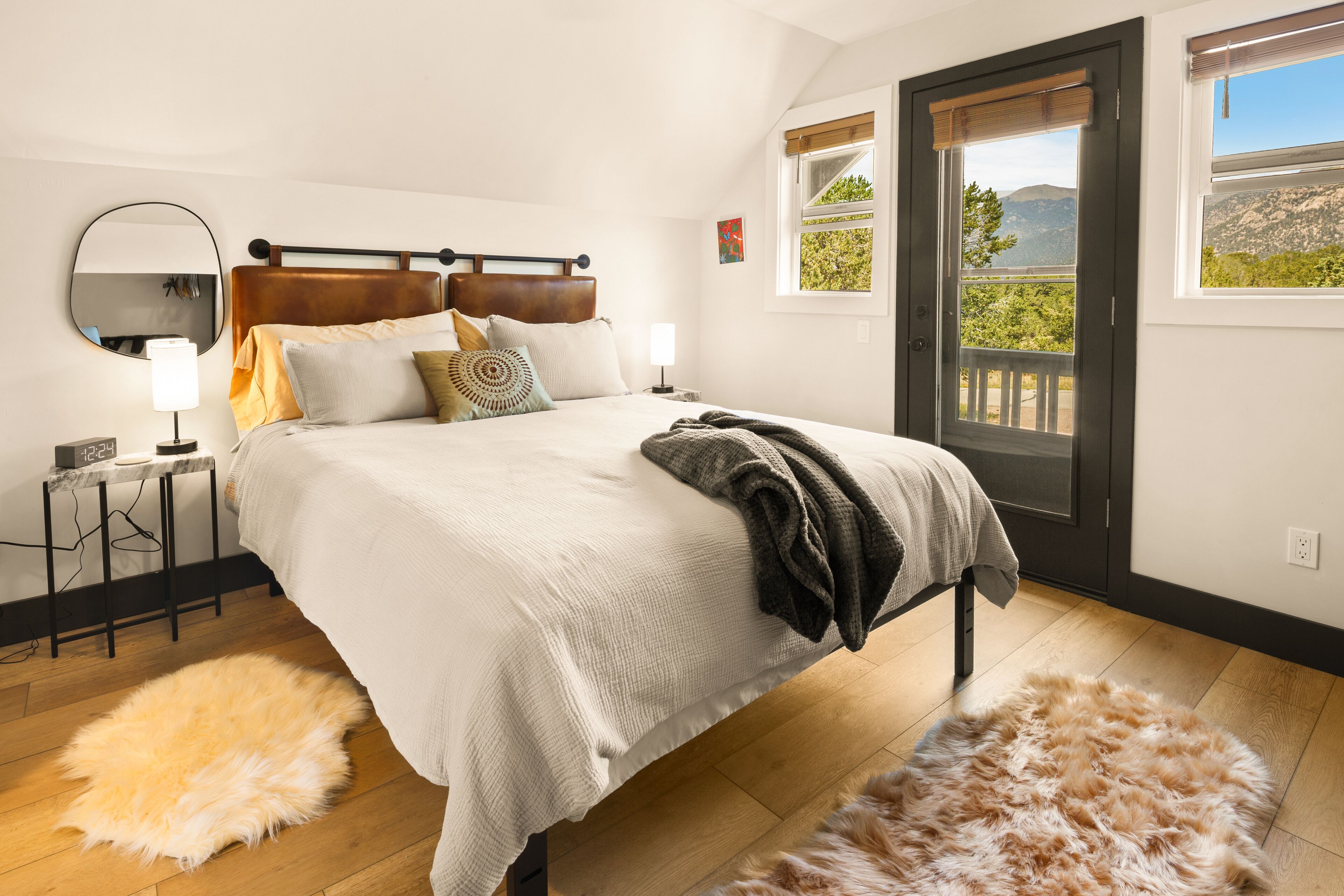 3 dormitoris, escriptori, wifi gratuïta i roba de llit 