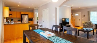 Your haven in Acadia! 3 BR, 2 ½ bath townhome. Perfect for family and friends. 