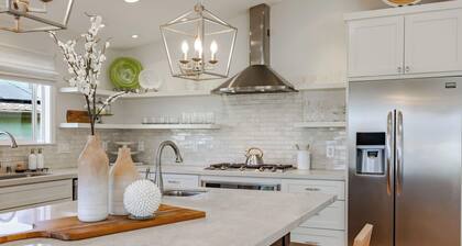 BytheSea Bluff Retreat – Ocean Views & Coastal Trails