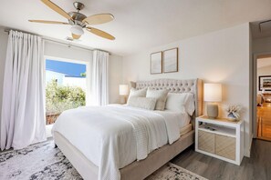 4 bedrooms, iron/ironing board, WiFi, bed sheets - BytheSea Bluff Retreat – Ocean Views & Coastal Trails (Moss Beach)