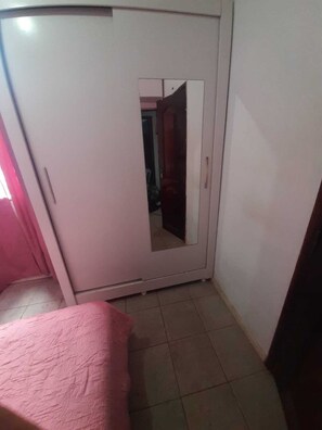 9 habitaciones, wifi y ropa de cama 