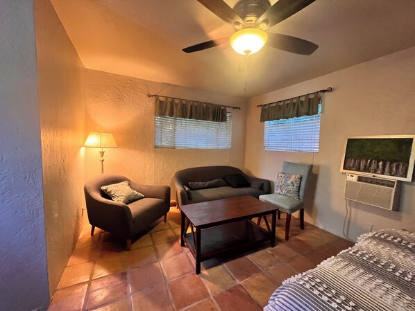 1 habitación y ropa de cama 