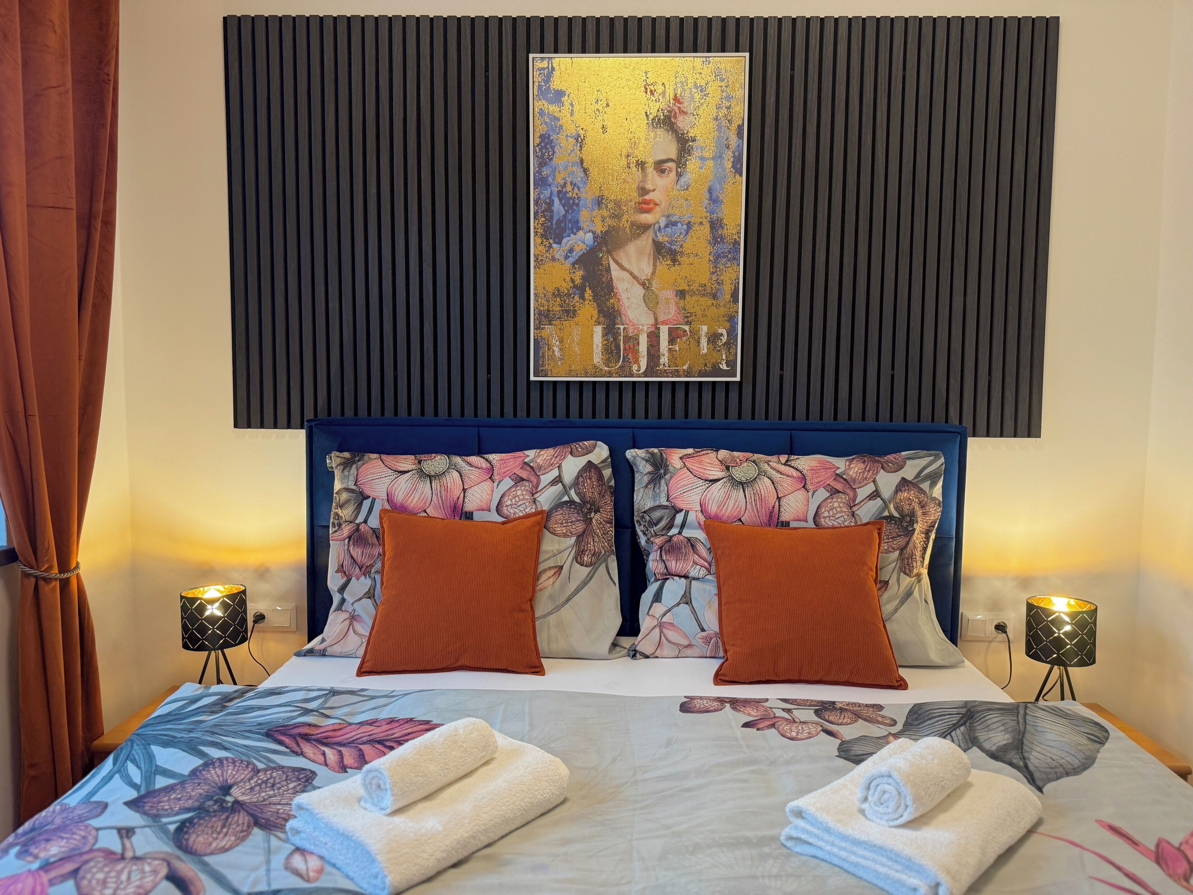 디럭스 아파트, 킹사이즈침대 1개 및 소파베드 | 암막 커튼, 다리미/다리미판, 무료 WiFi