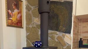 Fireplace - Residence S5 - Comfort Living Apartment  (Prešov)