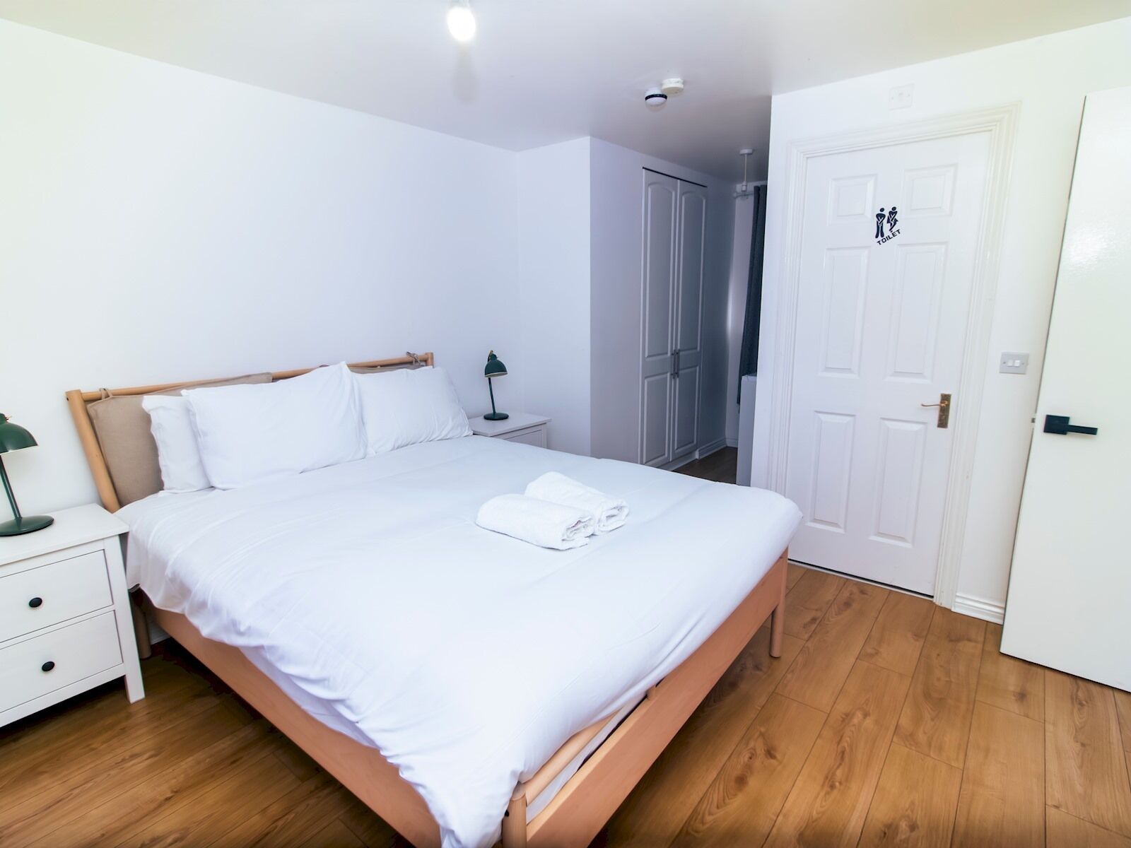 4 bedrooms, free WiFi, bed sheets