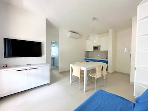 Room amenity - Stylish Bibione Flat With Pool Access (San Michele al Tagliamento)