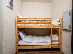 Căn hộ | 1 phòng ngủ, bàn ủi/dụng cụ ủi quần áo