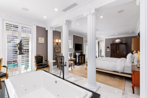 3 habitaciones, escritorio, tabla de planchar con plancha y wifi gratis 