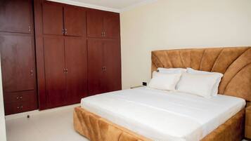 Shared Dormitory, 4 Bedrooms, Accessible, City View | 4 bedrooms