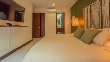 2 bedrooms, iron/ironing board, bed sheets