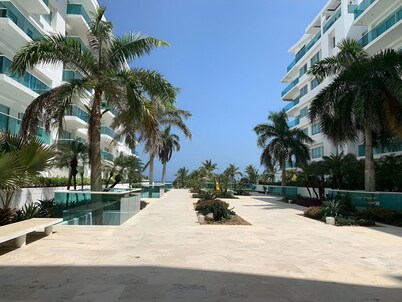 Style & Exclusivity - 2BDR Morros 922 by ID+10