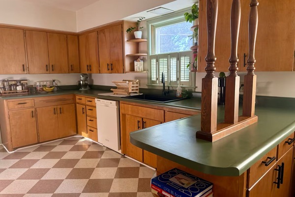 Microondas, horno, placa de cocina, lavavajillas