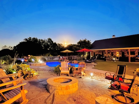 Terrace/patio. Rustic Texas Getaway Private 2-Suite Hacienda Near Eagle Mountain Lake