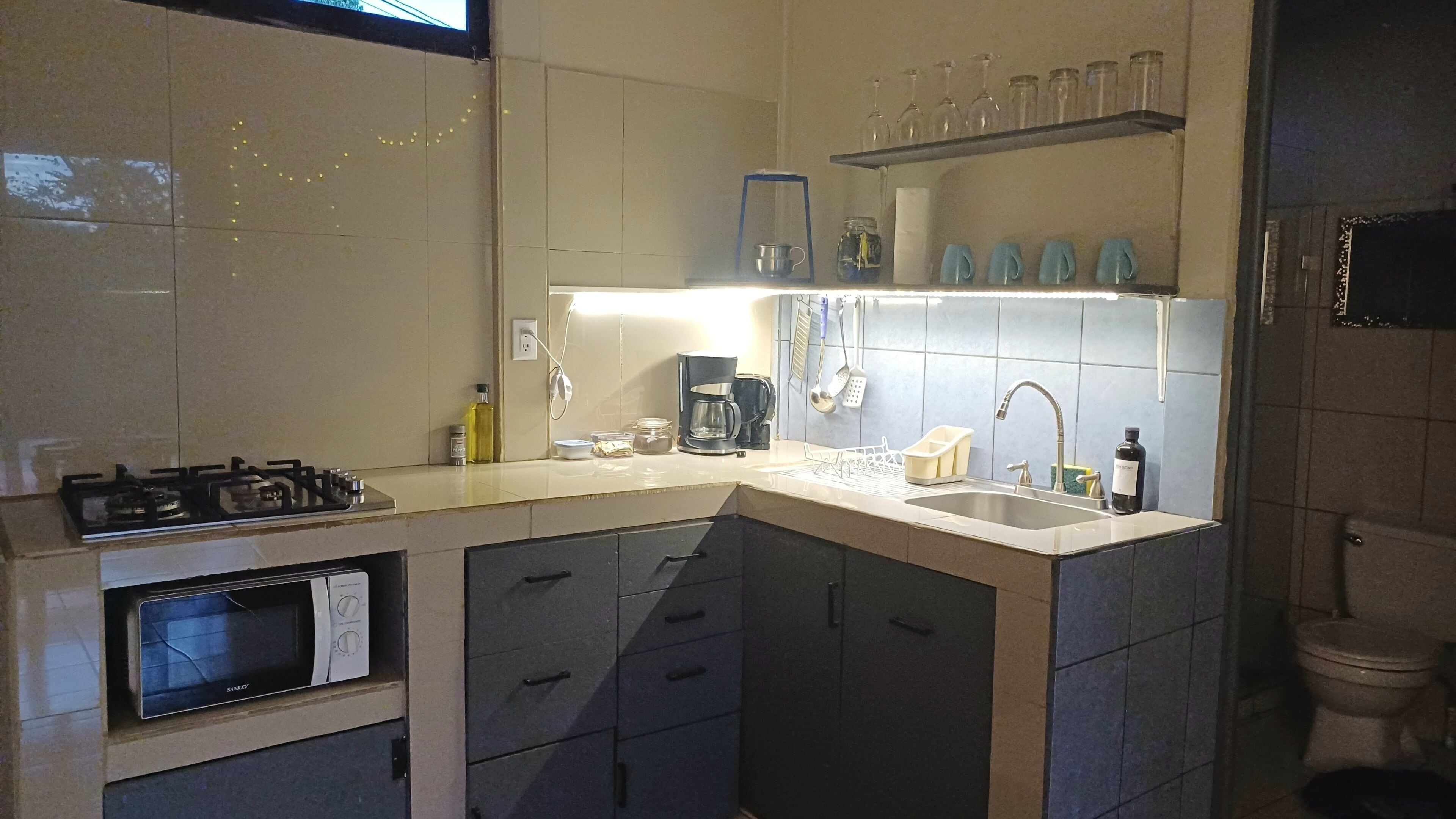 Mikroaaltouuni, liesi