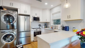 Mikrowelle, Ofen, Herdplatte, GeschirrspĂŒler