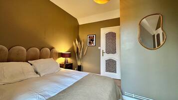 4 chambres, fer et planche Ă repasser, Wi-Fi, draps fournis