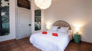 4 chambres, fer et planche Ă repasser, lit parapluie, Wi-Fi