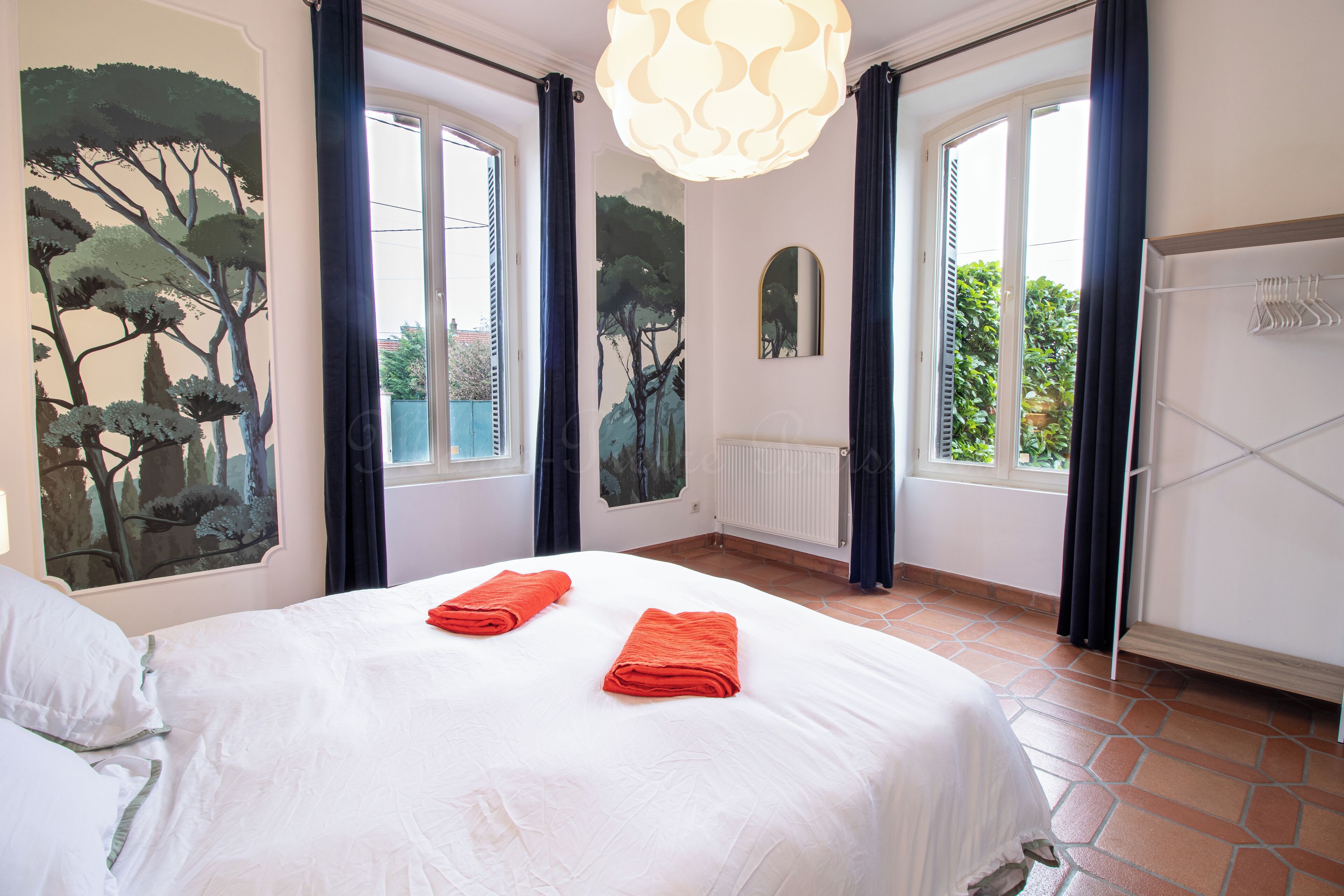 4 chambres, fer et planche à repasser, lit parapluie, Wi-Fi