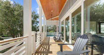 Luxurious 6 Bedroom House Across From Beach! Beach Views, Spa, Pool, Elevator!