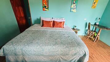 1 bedroom, internet, bed sheets