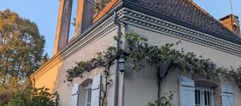 La Demeure de l'Intendant - gîte 15 personnes avec 9000m2 de parc et piscine