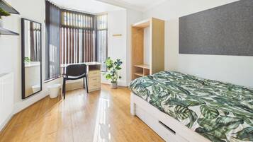 Deluxe Apartment | Free WiFi