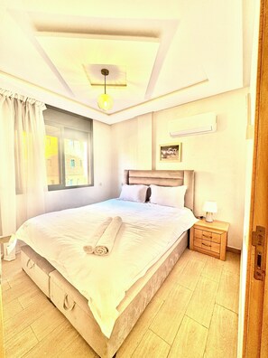 2 chambres, fer et planche à repasser, Wi-Fi gratuit, draps fournis